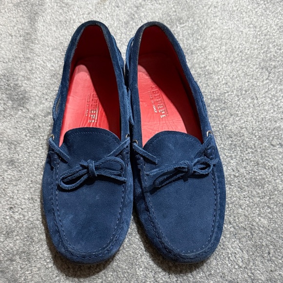 TOD's Ferrari Gommino Blue Suede
Driving Loafer - Picture 8 of 8